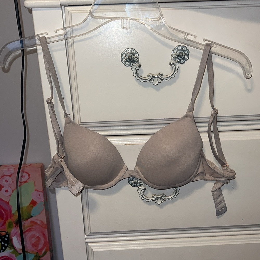 Bra! - Picture 2 of 11
